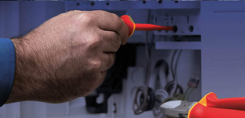 Hand Tools (Heavy-duty insulation up to 1000 V) VDE Pliers VDE Cable Cutters VDE Screwdrivers Fully-insulated Tools